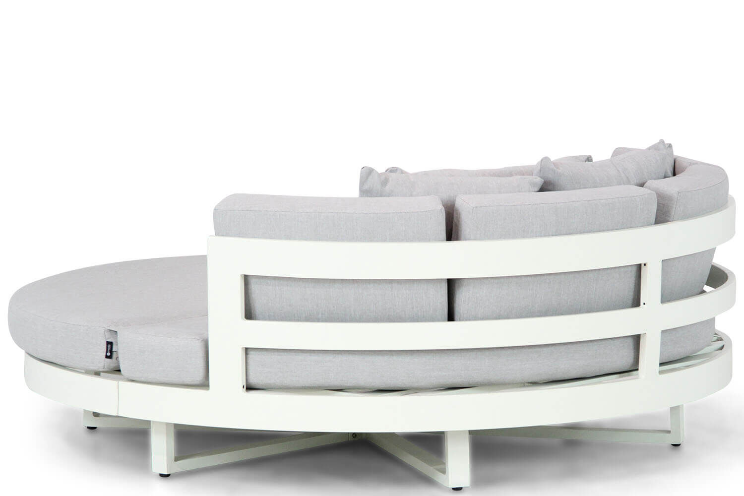 Santika Lakeview daybed wit